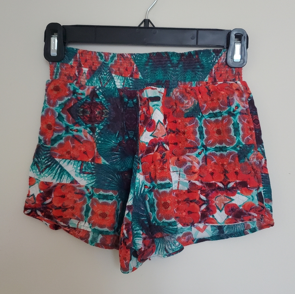 Mossimo Rayon Elastic Waist Flowy Green Red Floral Shorts Size XS